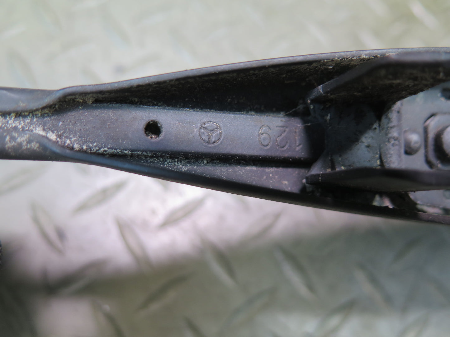 94-02 Mercedes R129 Sl-class Front Windshield Wiper Arm OEM