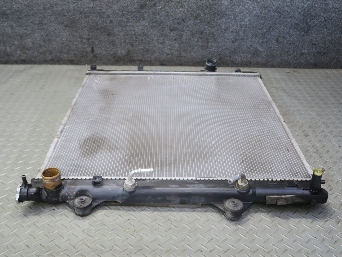 2010-2013 Lexus URJ150L GX460 AWD 4.6L Engine Motor Cooling Radiator