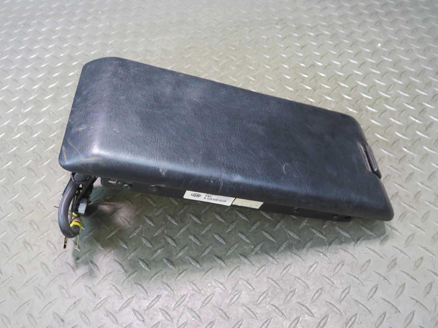 94-02 Mercedes R129 Sl-class Center Console Leather Armrest Black OEM