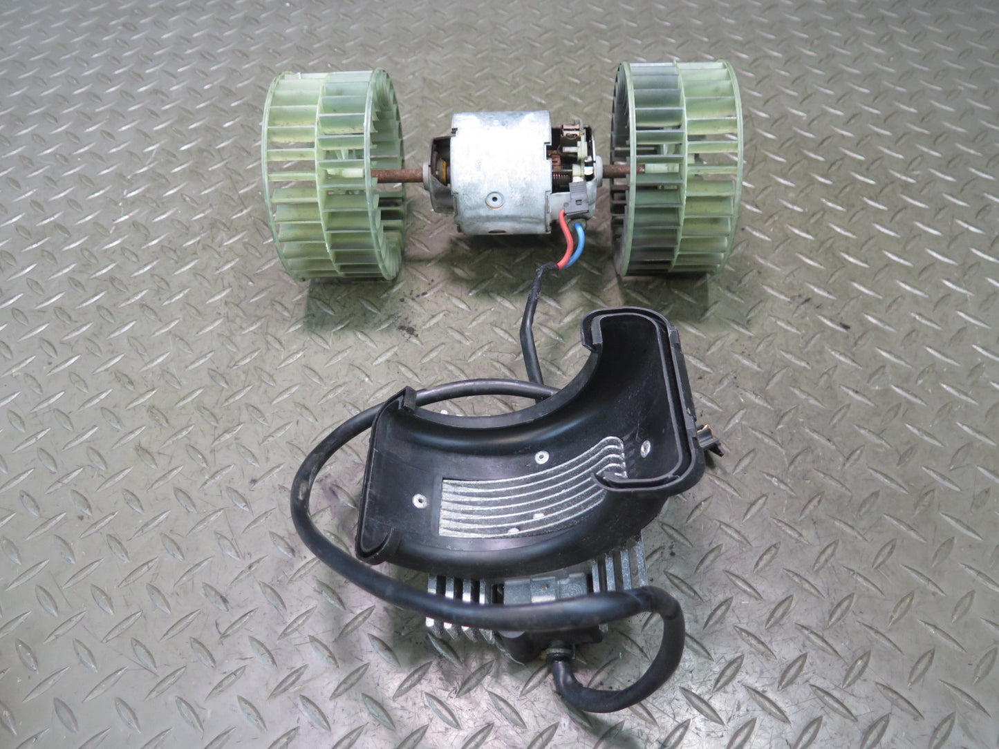 94-02 Mercedes R129 Sl-class  A/C Heater Blower Motor Fan w Resistor OEM