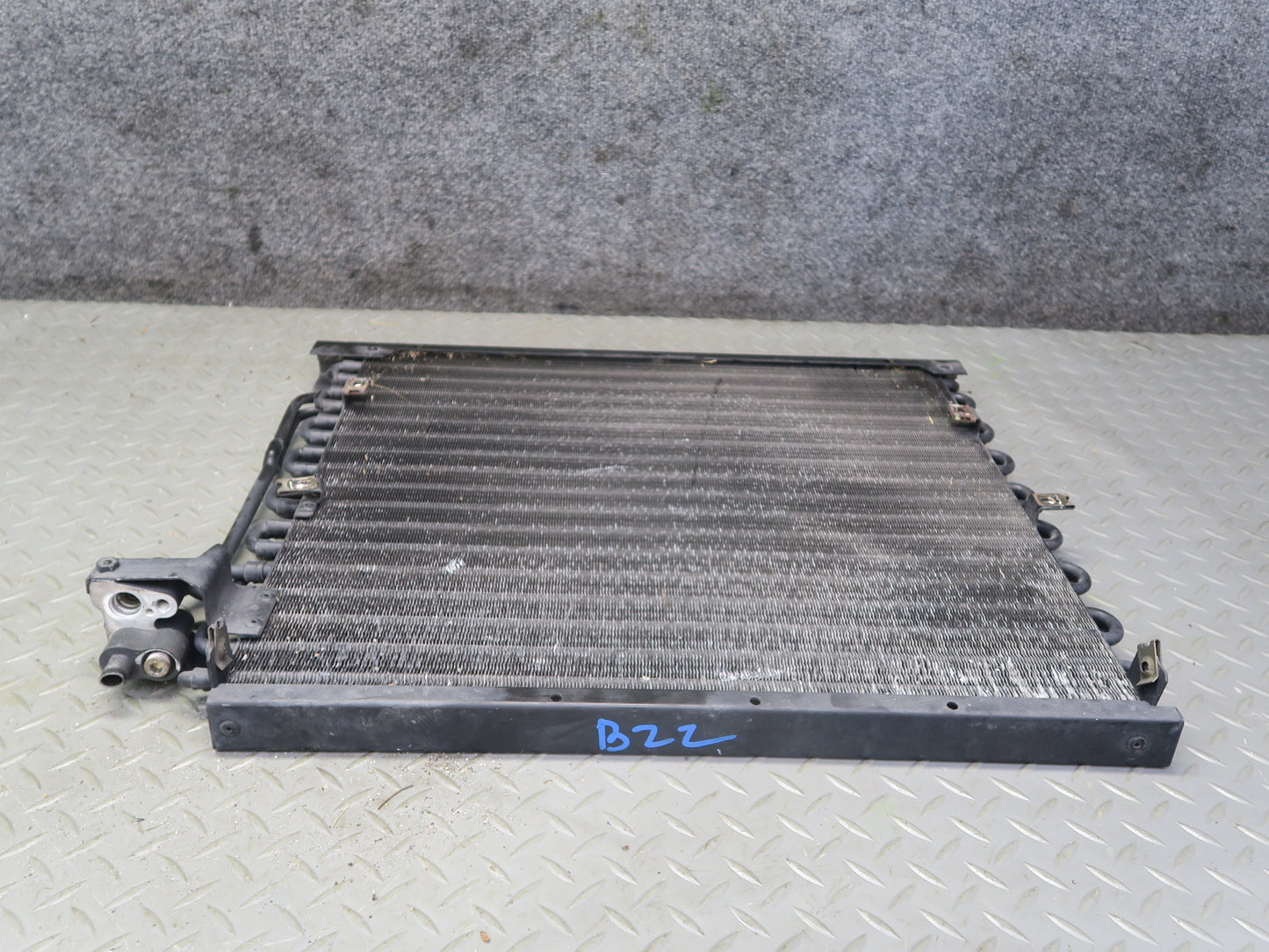 96-02 BMW E36/7 Z3 A/C Air Condition Condenser 8398181 OEM