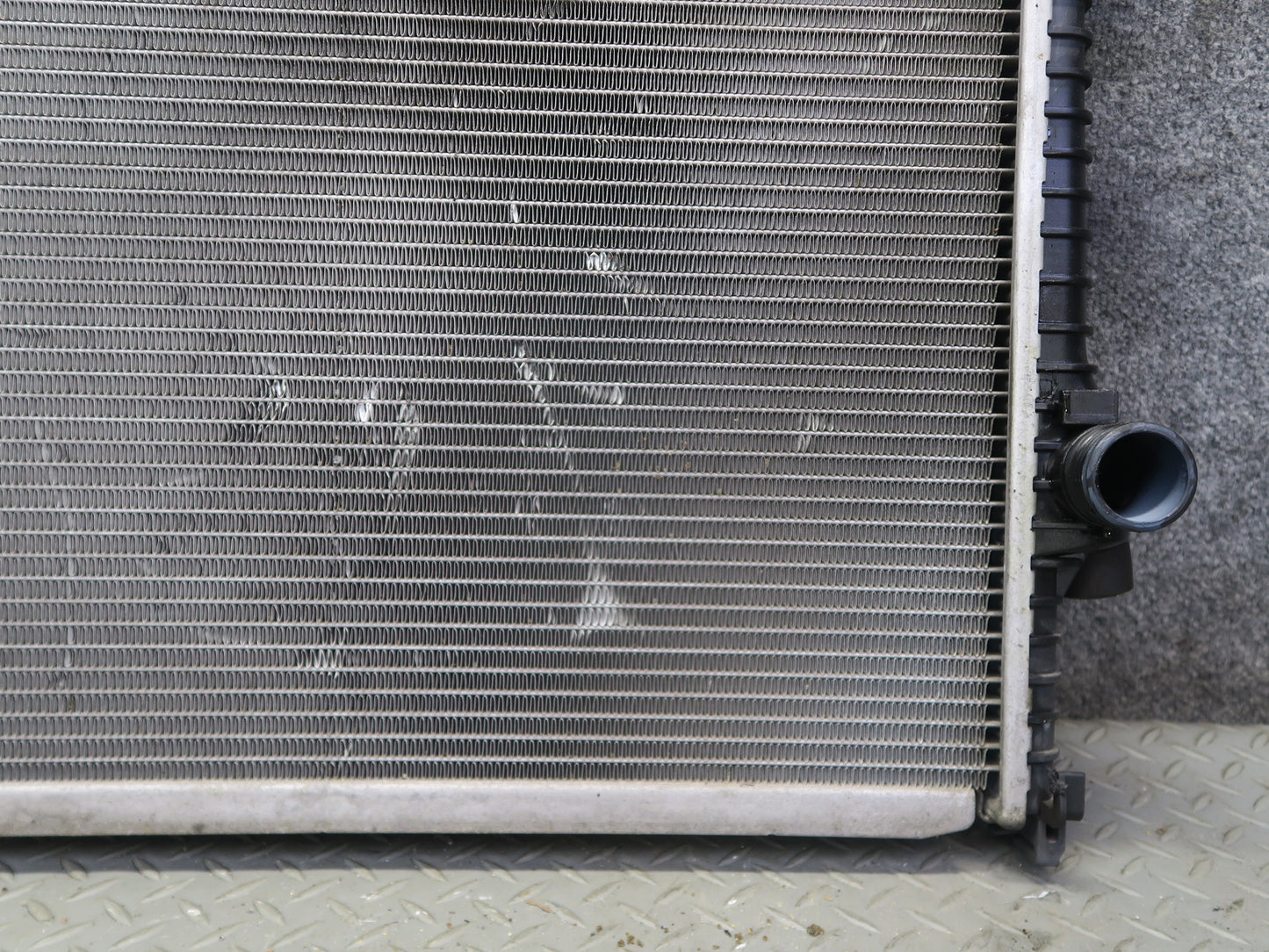 99-02 BMW E36/7 Z3 M52 M54 Engine Cooling Radiator 57K Miles OEM