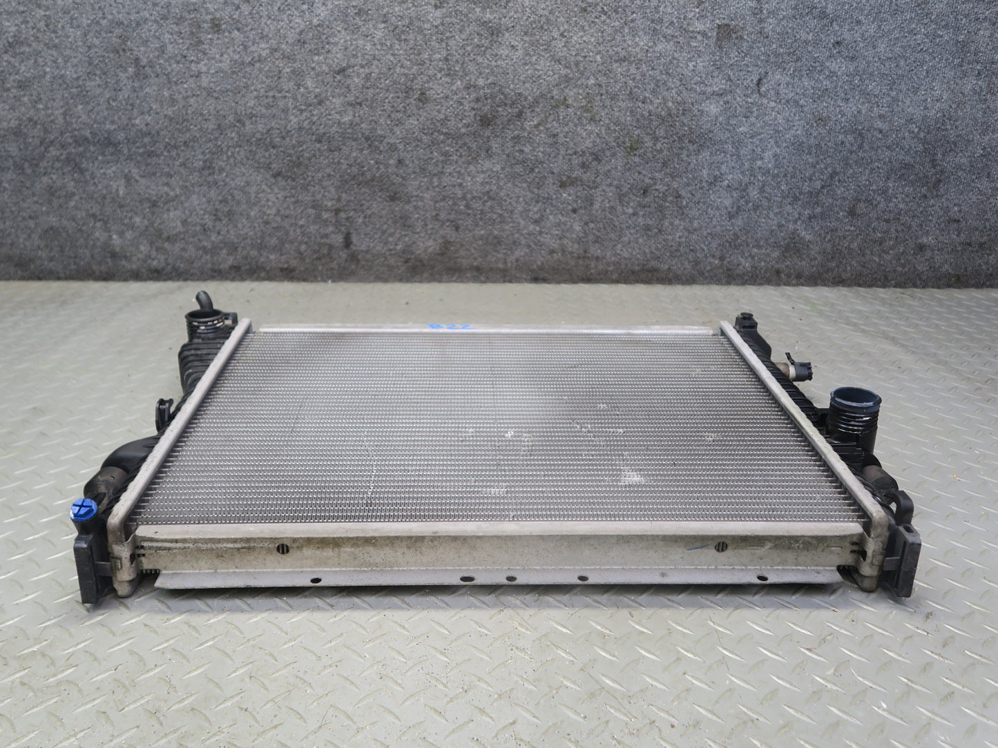 99-02 BMW E36/7 Z3 M52 M54 Engine Cooling Radiator 57K Miles OEM