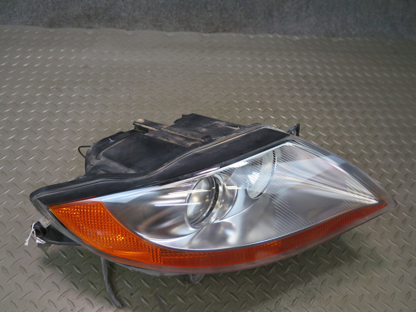 03-05 BMW E85 Z4 3.0L Front Right Bi-xenon HID Headlight Lamp w Ballast OEM