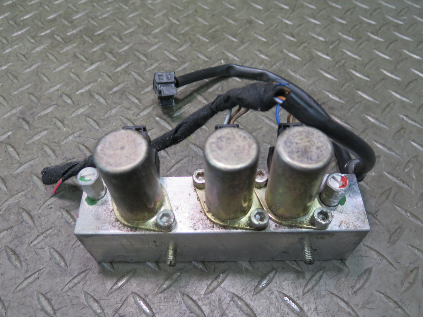 94-02 Mercedes R129 SL Convertible Right TOP Roof Hydraulic Valve Block OEM