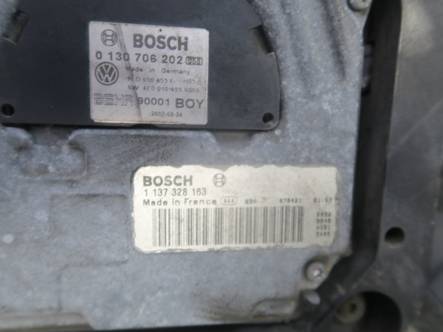 08-10 Porsche Cayenne 957 Turbo Engine Radiator A/C Condenser Cooling Fan Shroud