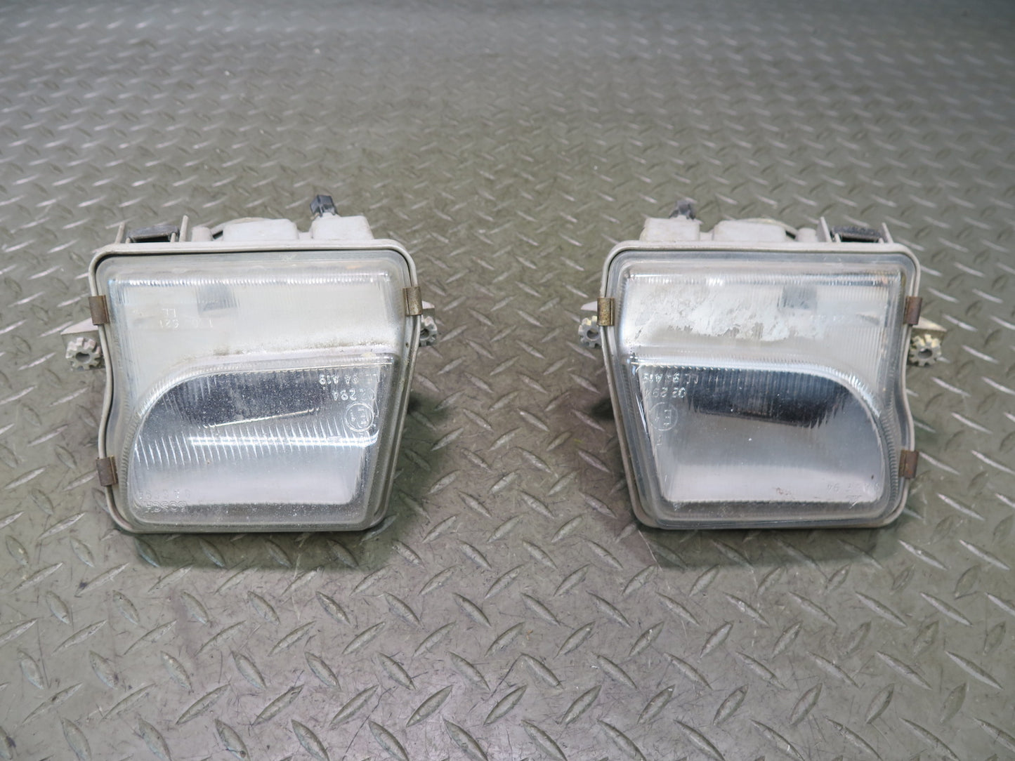 96-02 Mercedes R129 Sl-class Set of 2 Front Left & Right Fog Light Lamp OEM