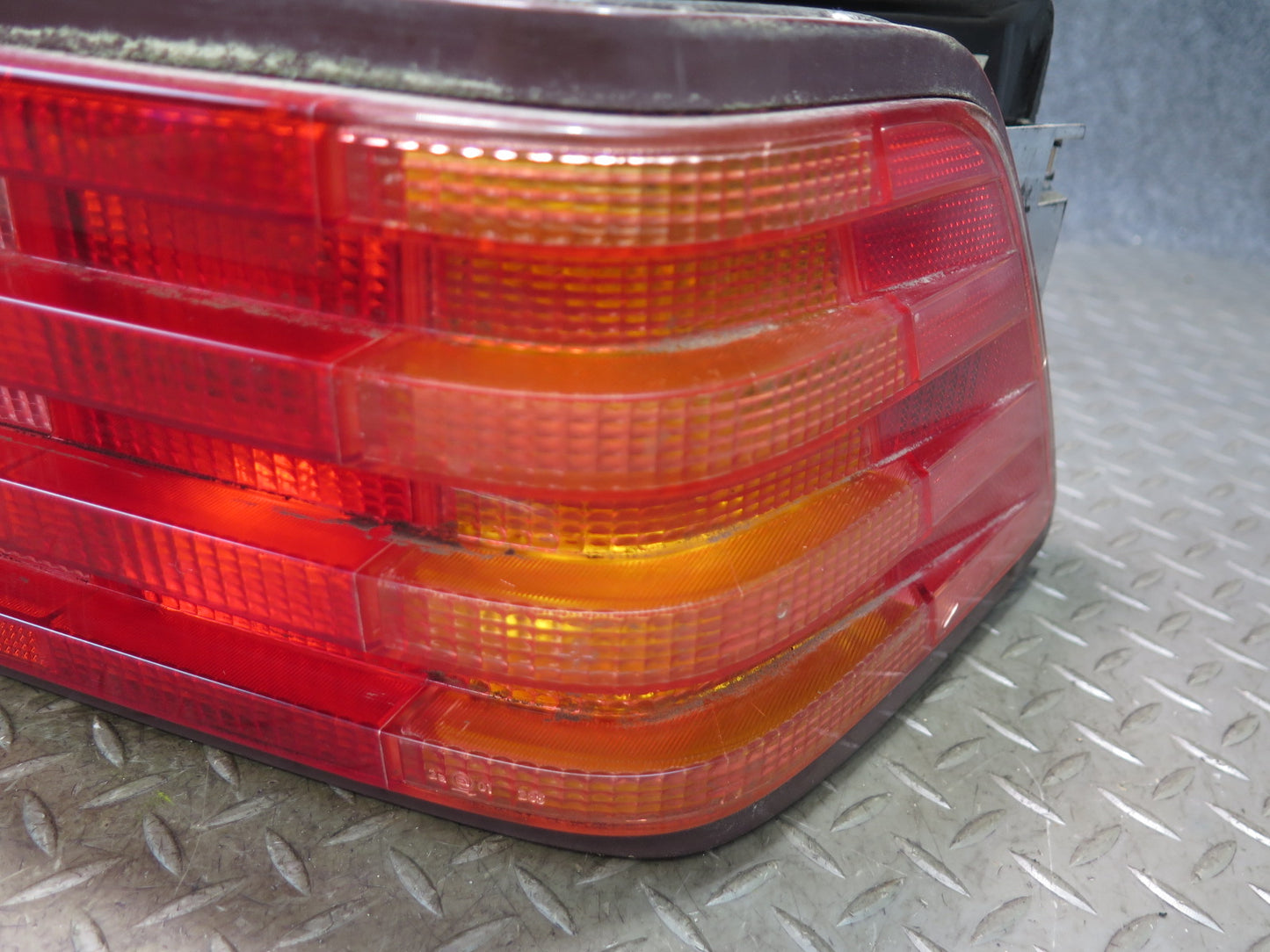 96-98 Mercedes R129 Sl-class Set of 2 Rear Left & Right Tail Light Lamp OEM