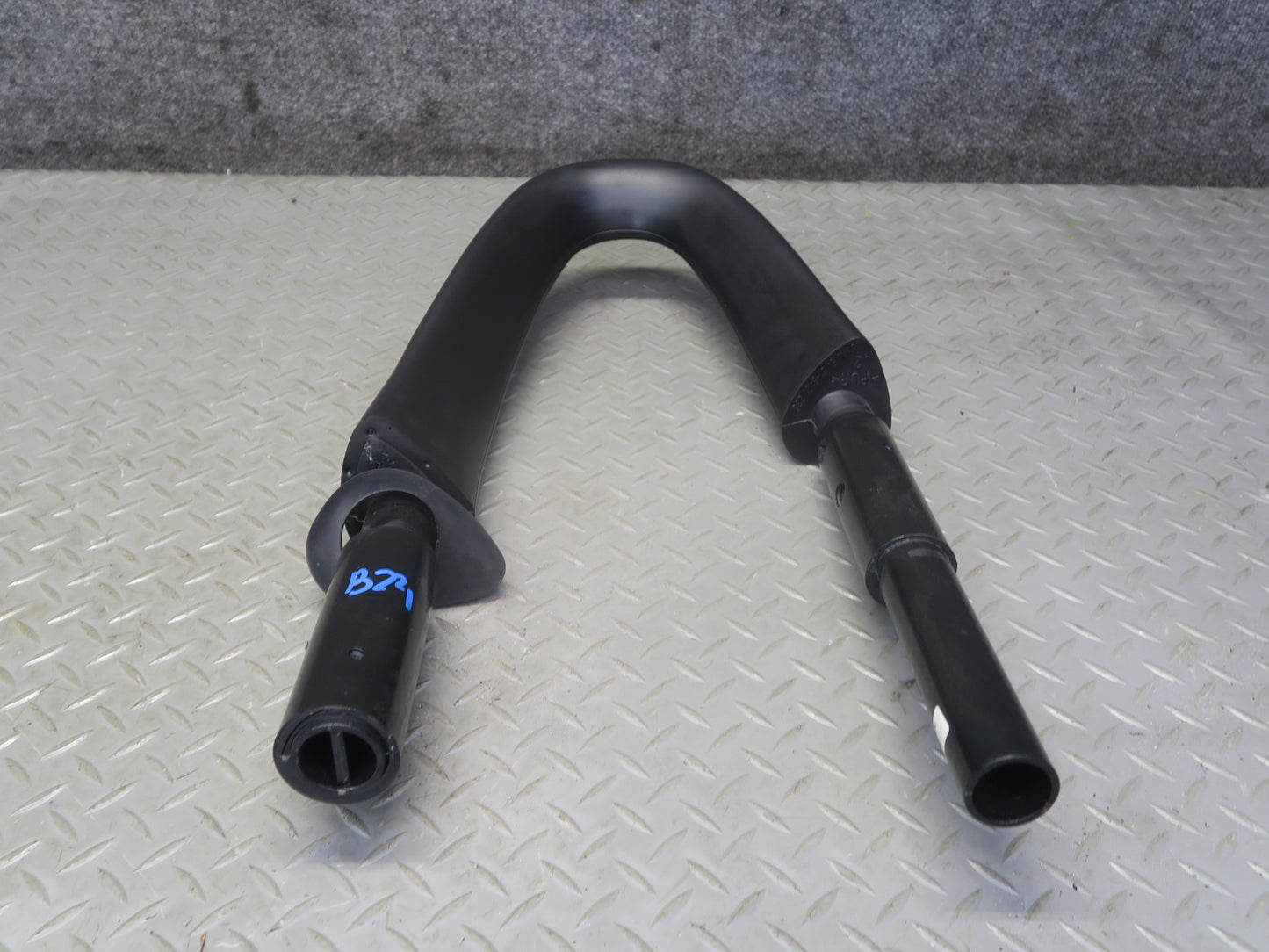 96-02 BMW E36/7 Z3 Convertible Set of 2 Left & Right Roll Over Roll Bar OEM