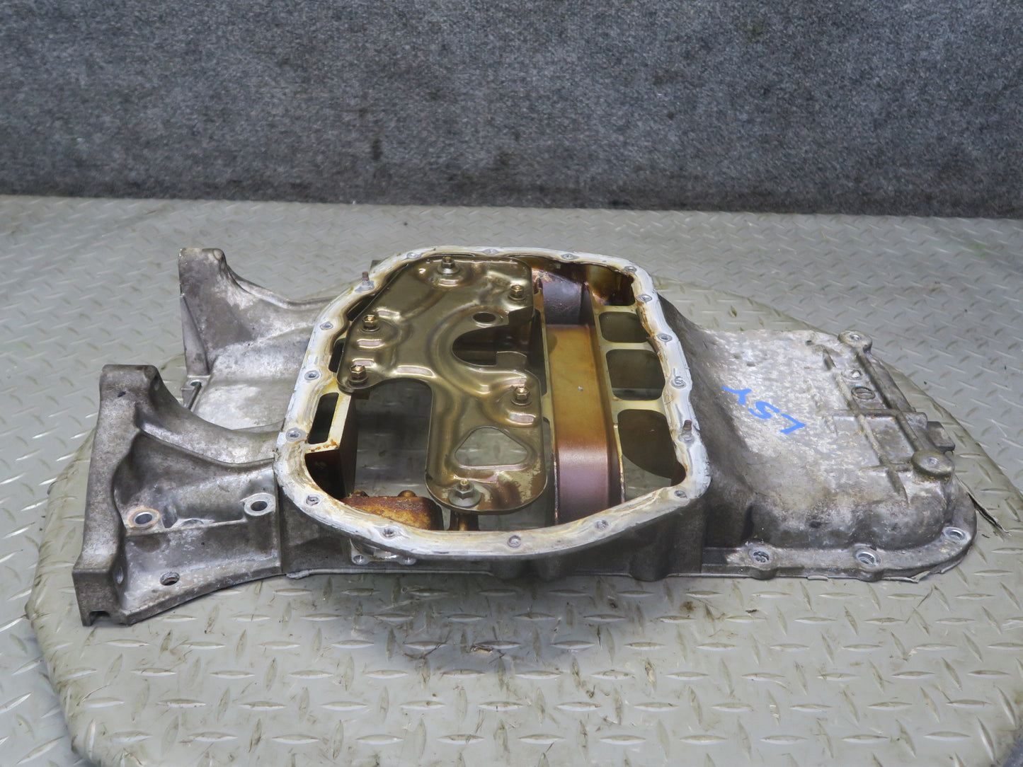 01-06 Lexus LS430 UCF30L 3UZFE Engine Motor Upper Oil Pan OEM