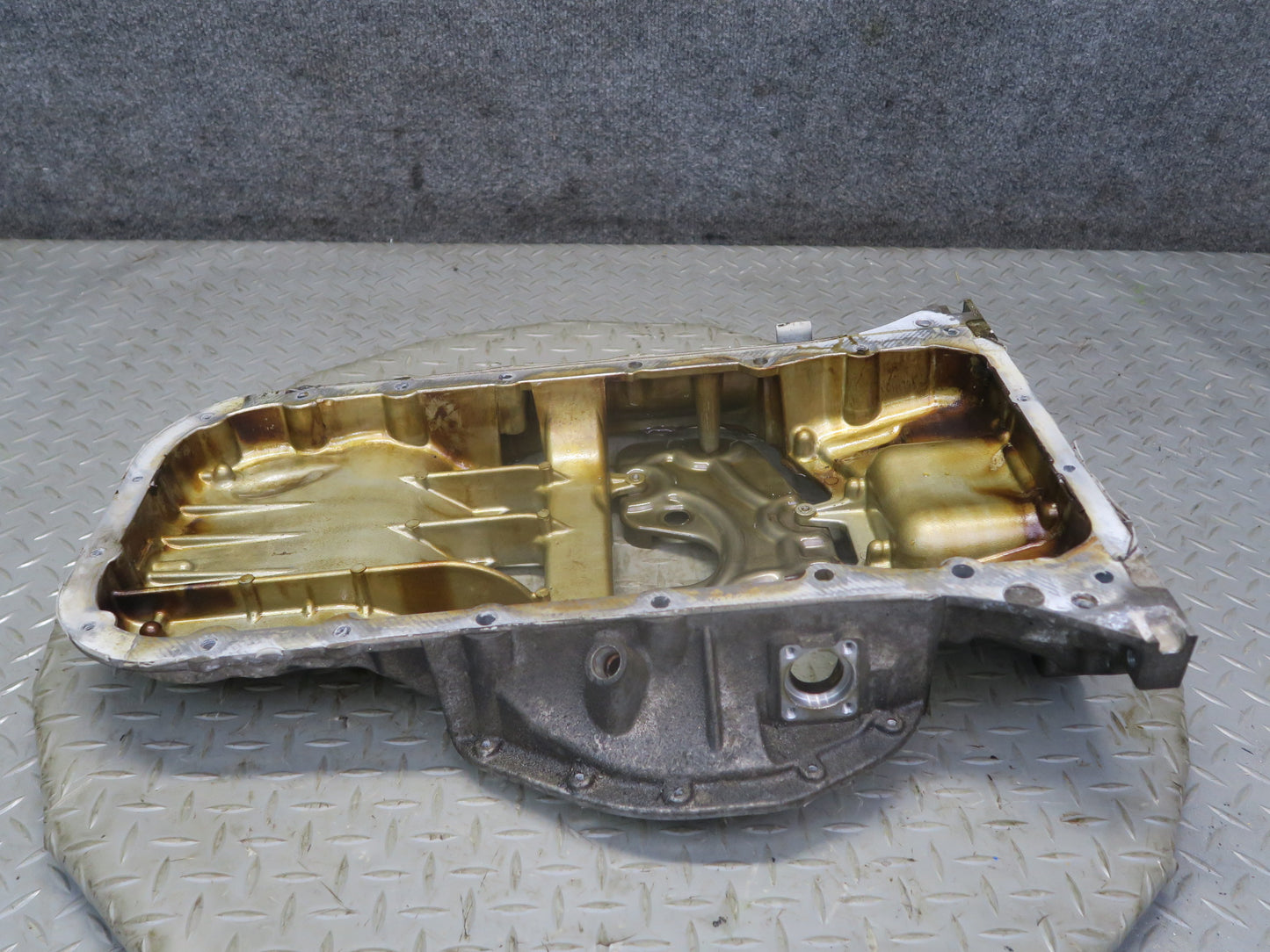 01-06 Lexus LS430 UCF30L 3UZFE Engine Motor Upper Oil Pan OEM