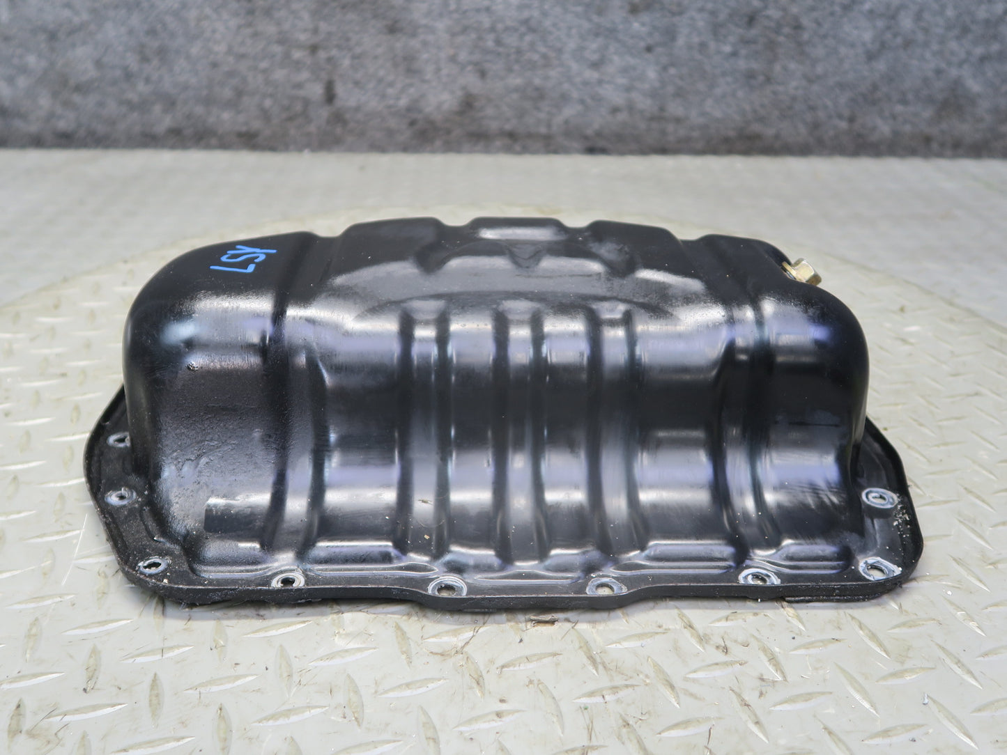 01-06 Lexus LS430 UCF30L 3UZFE Engine Motor Lower Oil Pan OEM