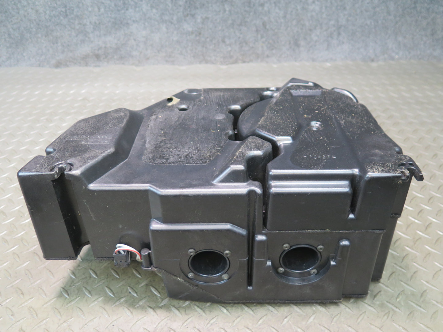 94-02 Mercedes R129 Sl-class Rear Bose Subwoofer Speaker Box NO Amplifier OEM