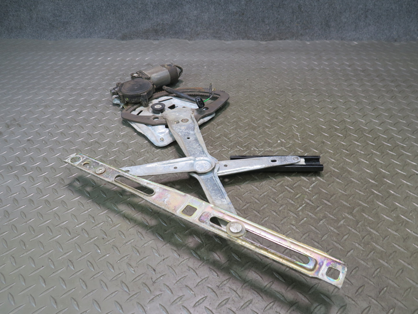 94-02 Mercedes R129 Sl-class Left Door Window Regulator w Motor OEM