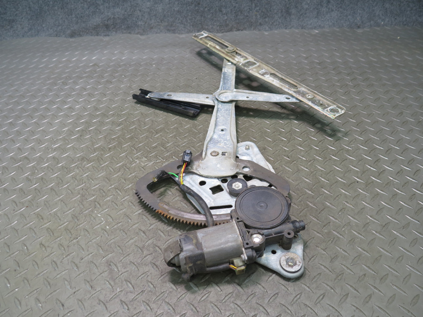 94-02 Mercedes R129 Sl-class Left Door Window Regulator w Motor OEM