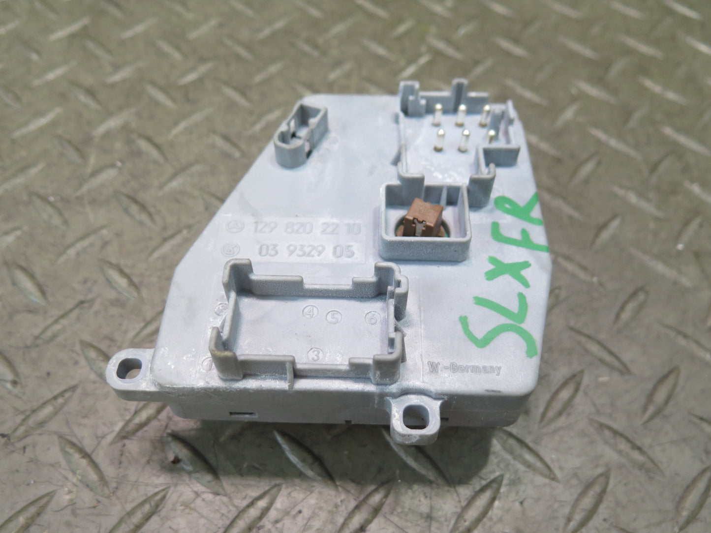 96-02 Mercedes R129 SL Front Right Seat Adjust Control Switch 1298202210 OEM