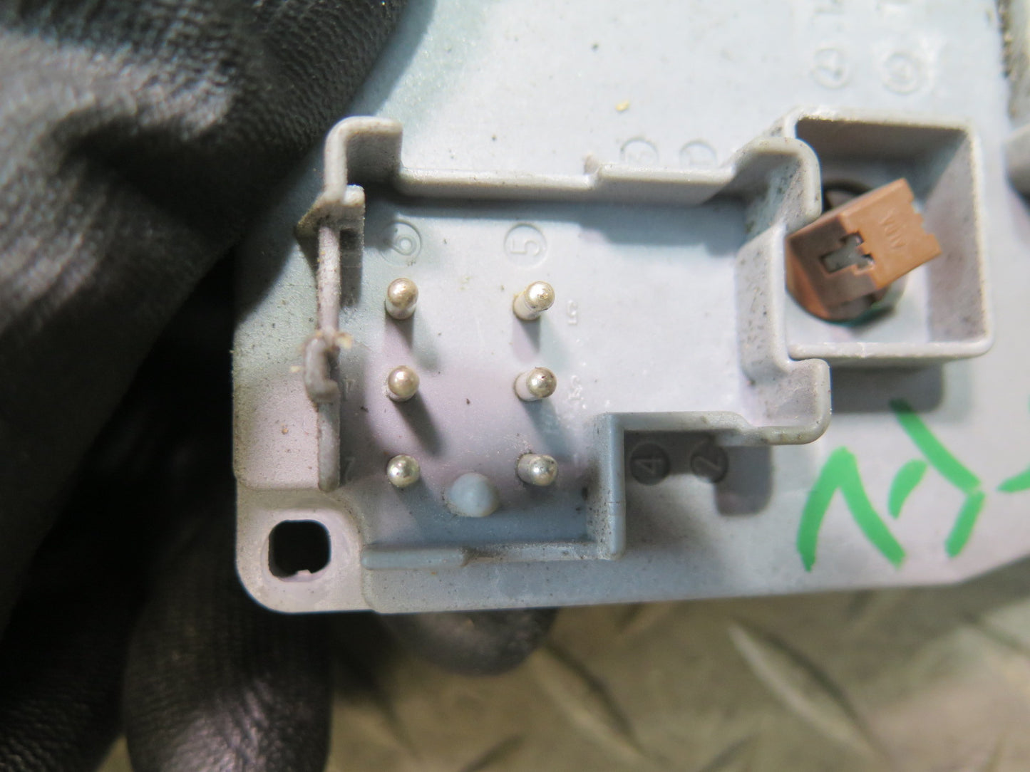 96-02 Mercedes R129 SL Front Left Seat Adjust Control Switch 1298202110 OEM
