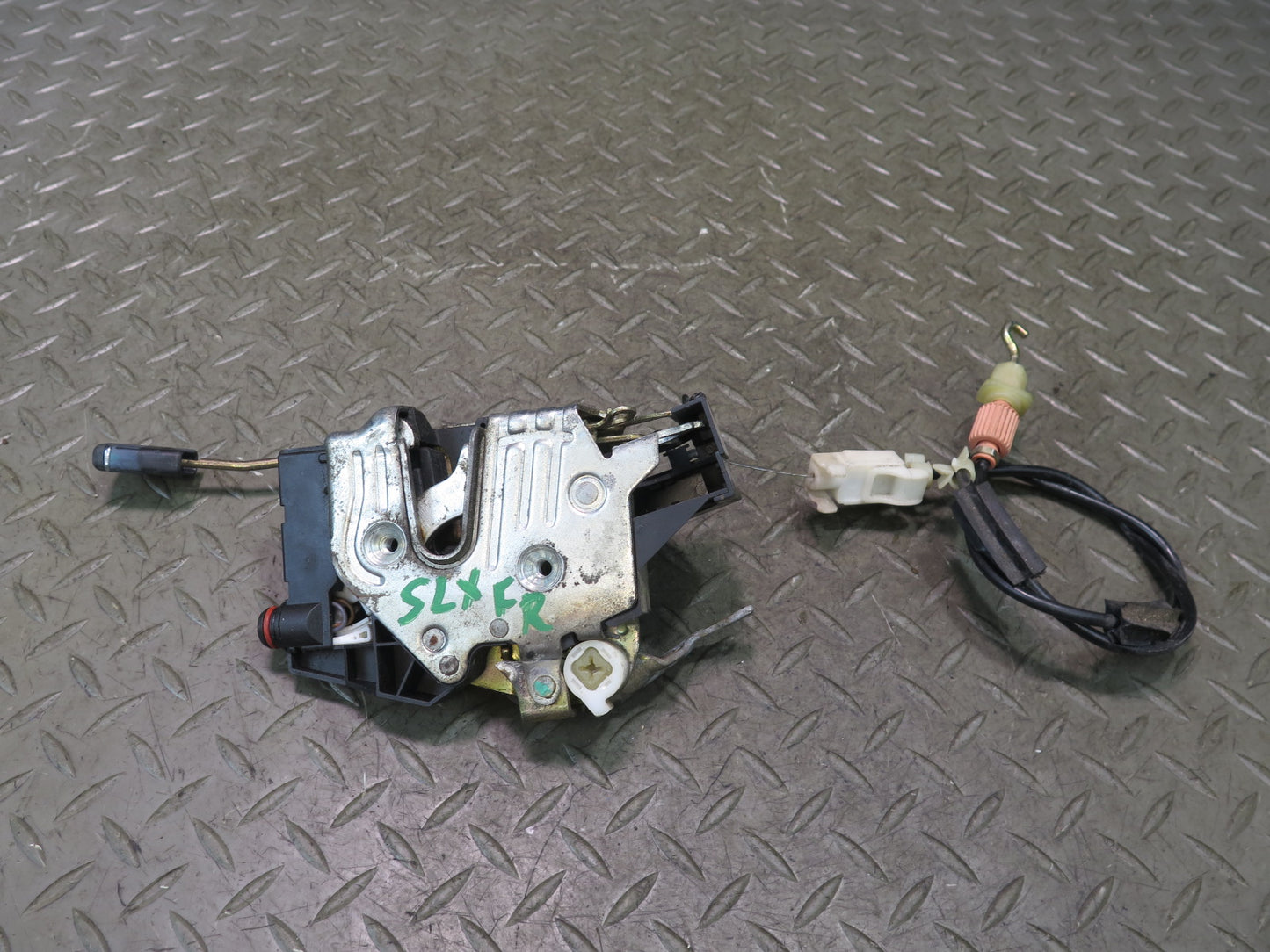 94-02 Mercedes R129 Sl-class Right Door Lock Latch w Cable OEM