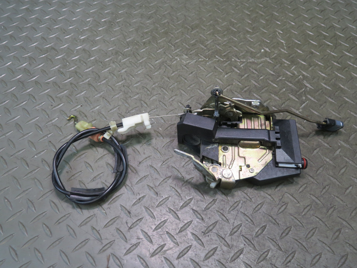 94-02 Mercedes R129 Sl-class Right Door Lock Latch w Cable OEM