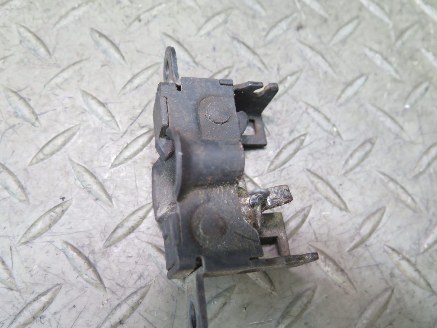 94-02 Mercedes R129 Sl-class Set of 2 Front Left & Right Hood Lock Latch OEM