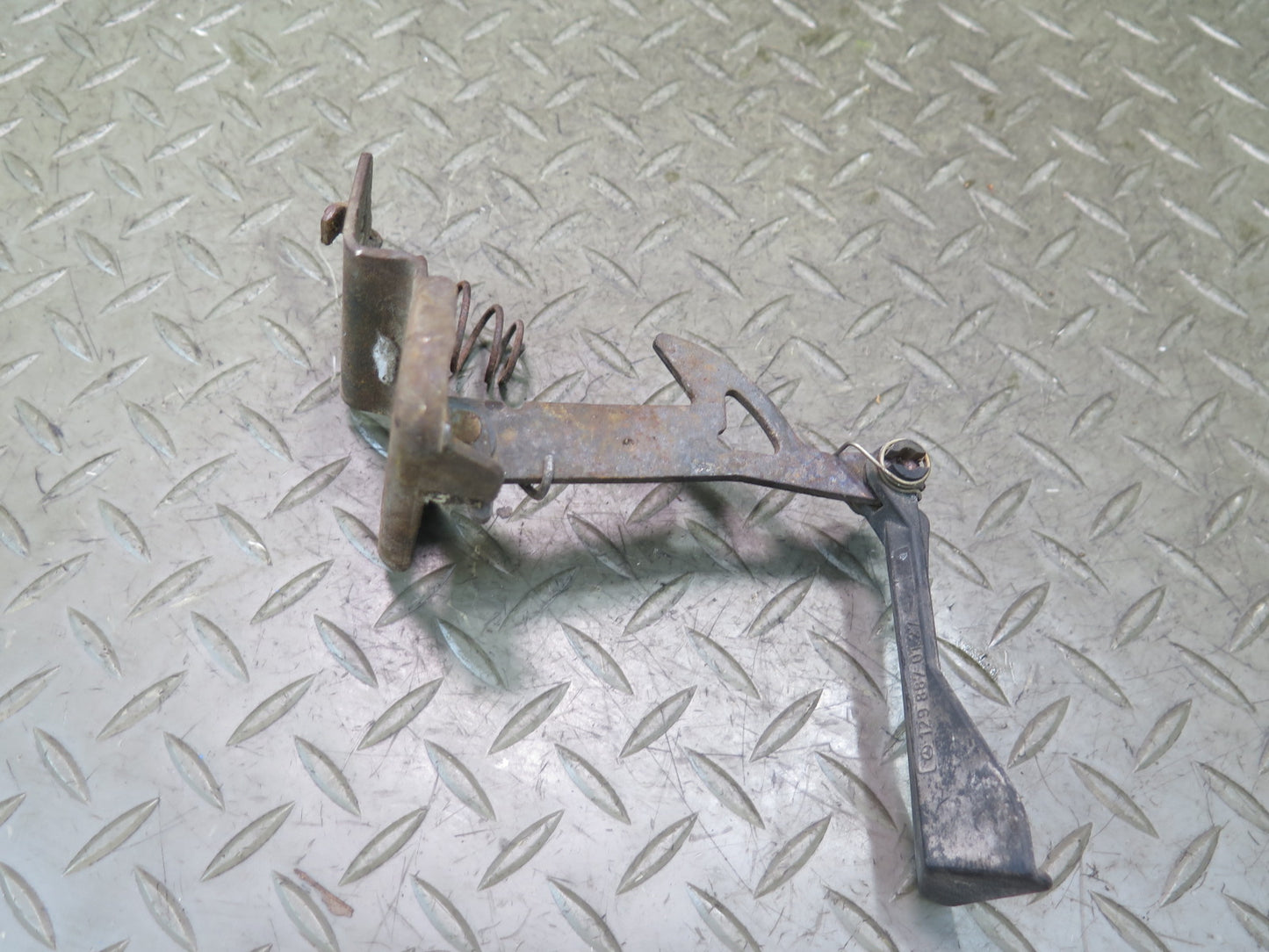 96-02 Mercedes R129 Sl-class Front Hood Lock Latch Catch Hook 1298870127 OEM