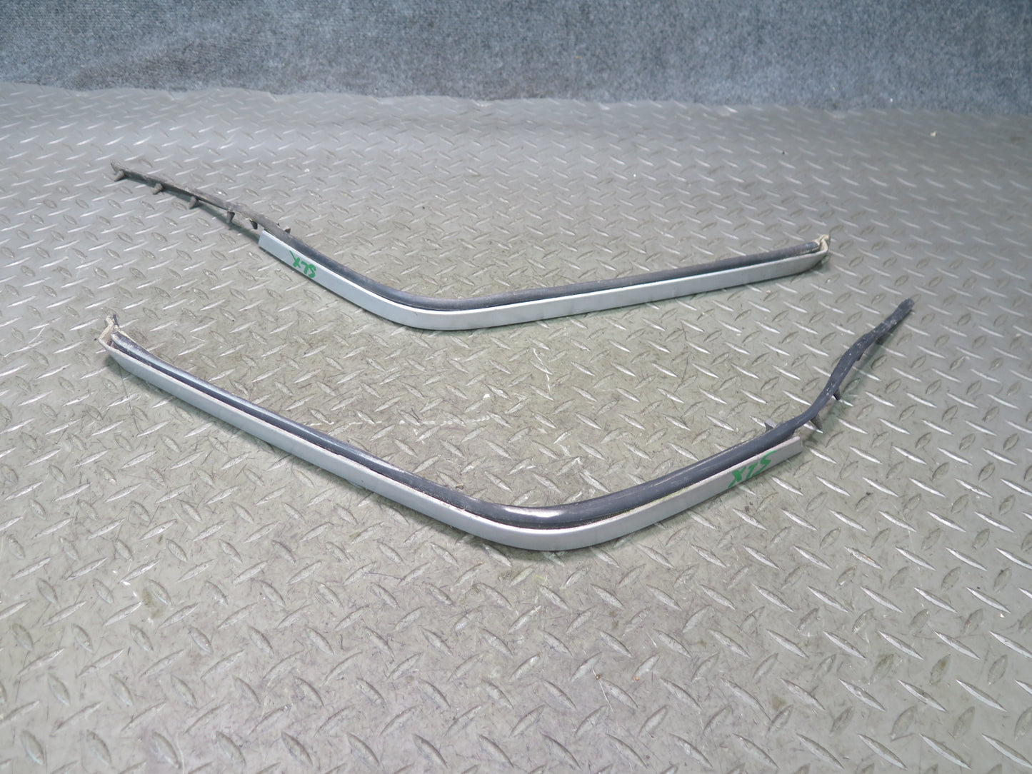 94-02 Mercedes R129 Sl-class Set of 2 Front Headlight Trim Cover Panel OEM