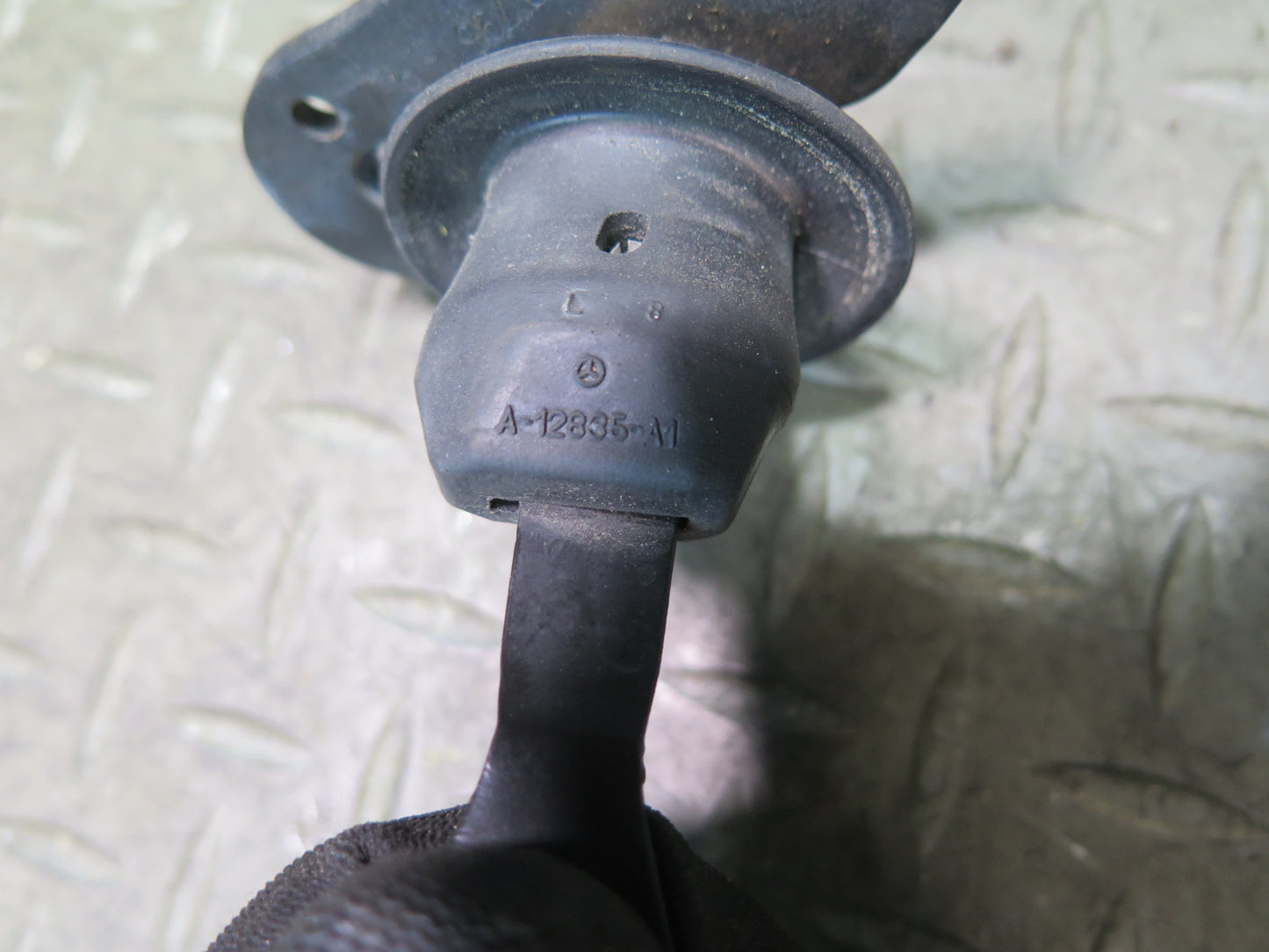 94-02 Mercedes R129 Sl-class TOP Roof Rear Lock Locking PIN Catch OEM