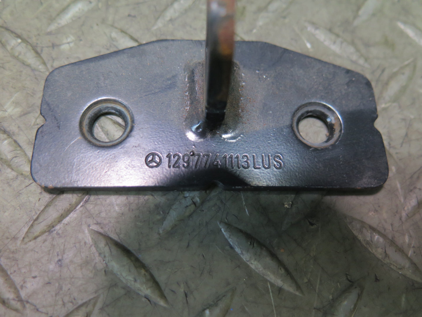 94-02 Mercedes R129 SL Convertible TOP Roof Lock Locking PIN Catch Set OEM