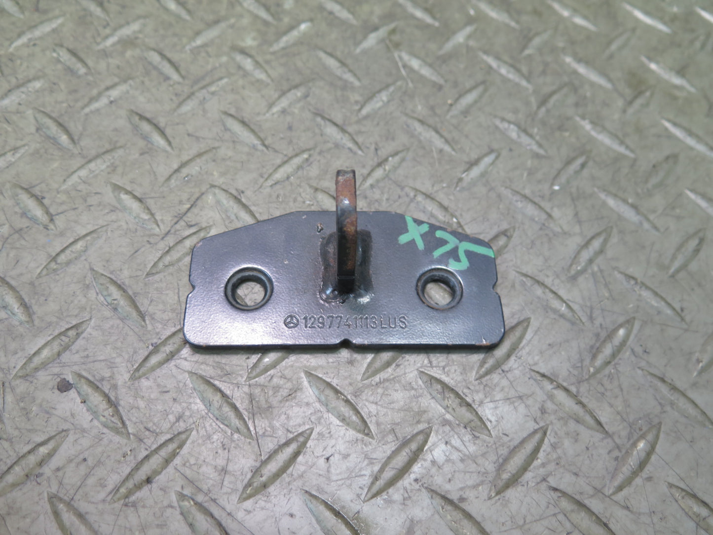 94-02 Mercedes R129 SL Convertible TOP Roof Lock Locking PIN Catch Set OEM