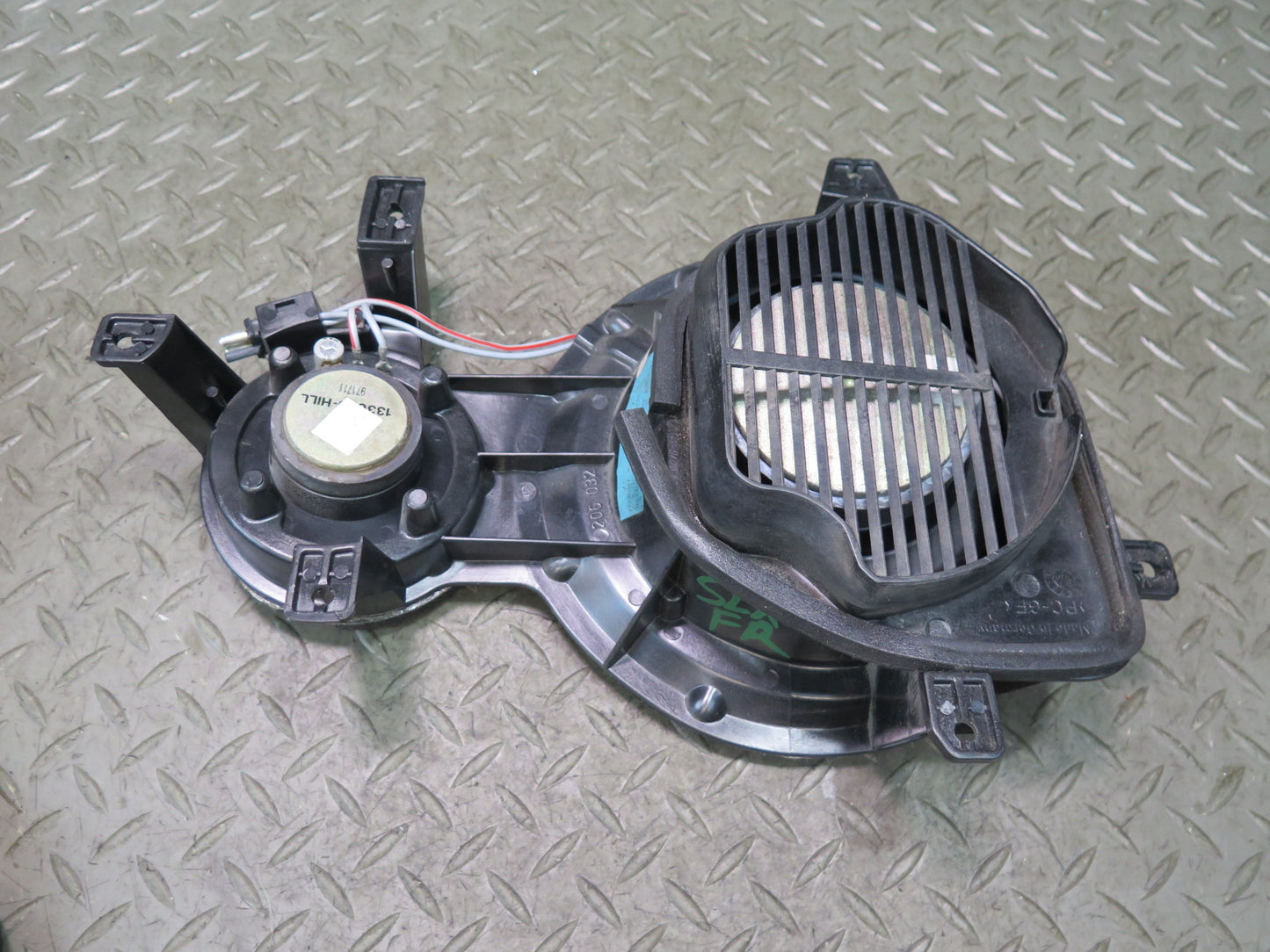 96-02 Mercedes R129 Sl-class Set of 2 Front Left & Right Door Speaker OEM