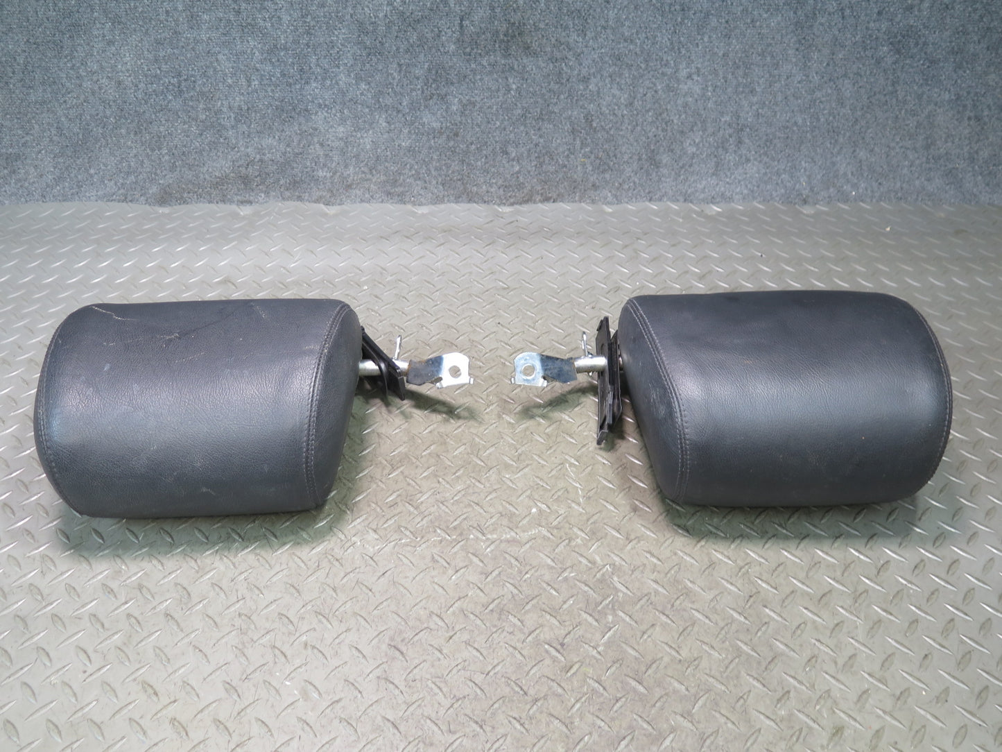 96-02 Mercedes R129 Sl-class Set of 2 Front Left & Right Leather Headrest OEM