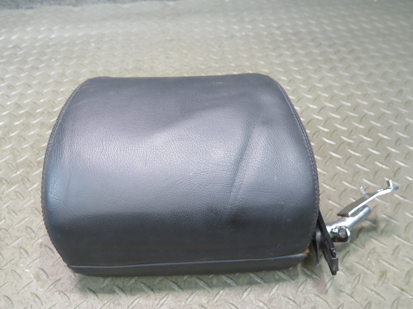 96-02 Mercedes R129 Sl-class Set of 2 Front Left & Right Leather Headrest OEM