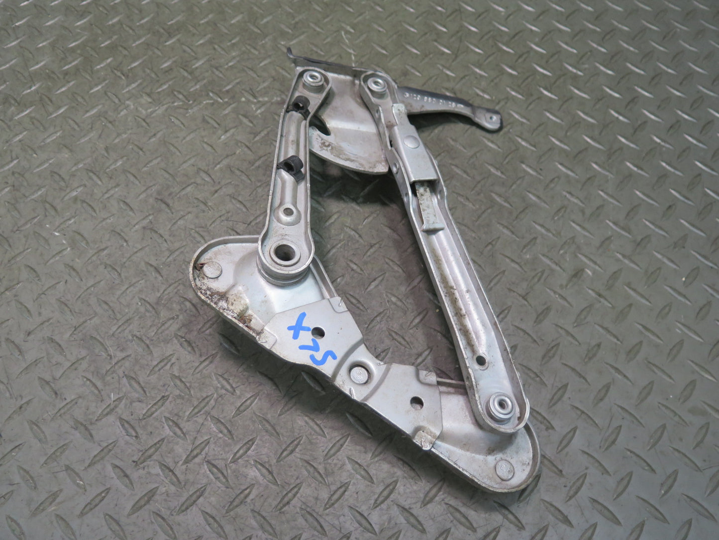 94-02 Mercedes R129 Sl-class Set of 2 Front Left & Right Hood Hinge OEM