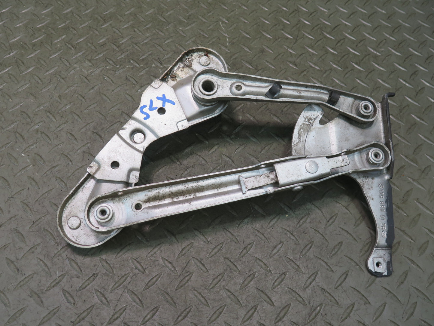 94-02 Mercedes R129 Sl-class Set of 2 Front Left & Right Hood Hinge OEM
