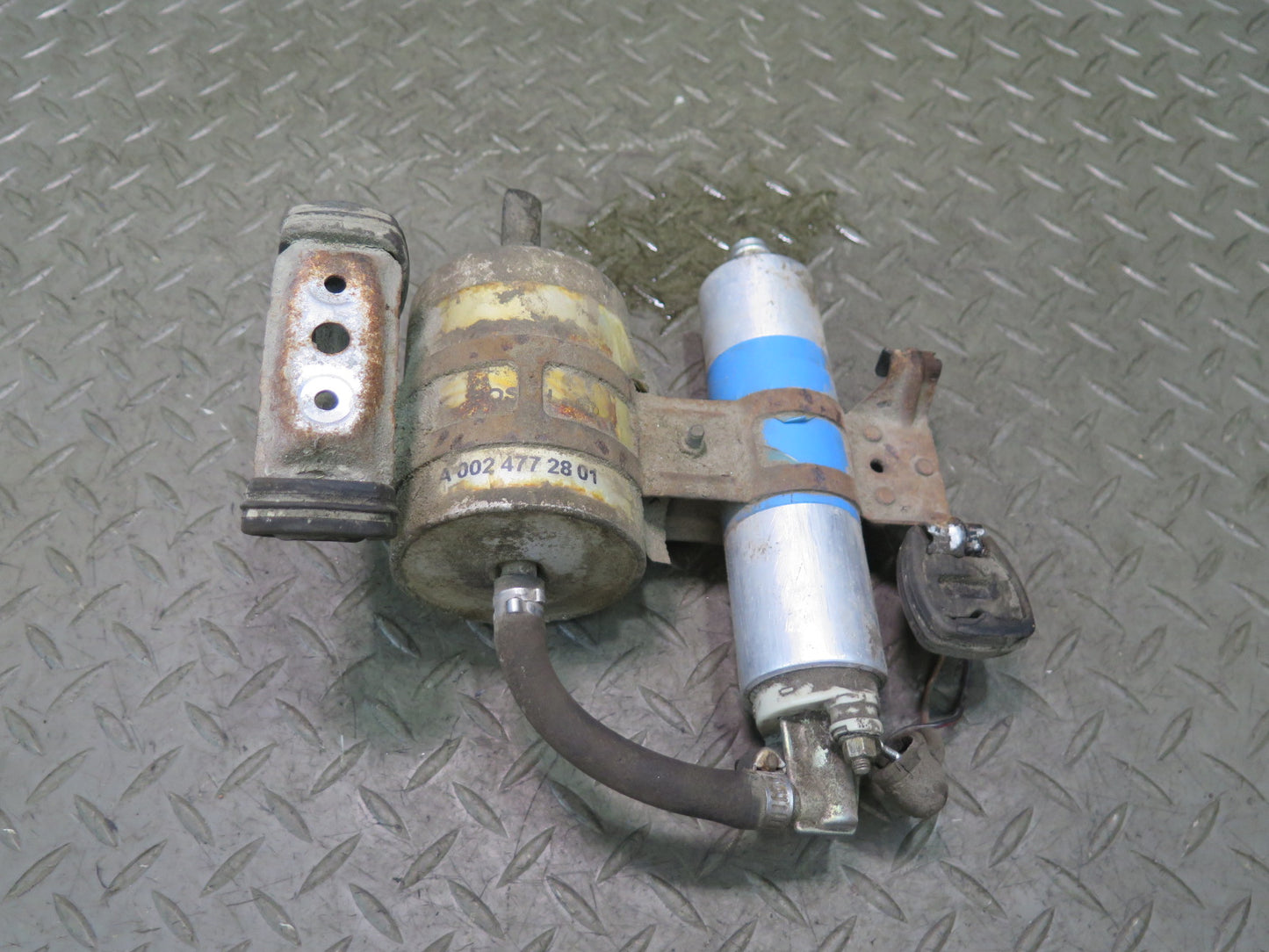 1998 Mercedes R129 SL500 Fuel Pump & Filter Assembly 0024772801 OEM