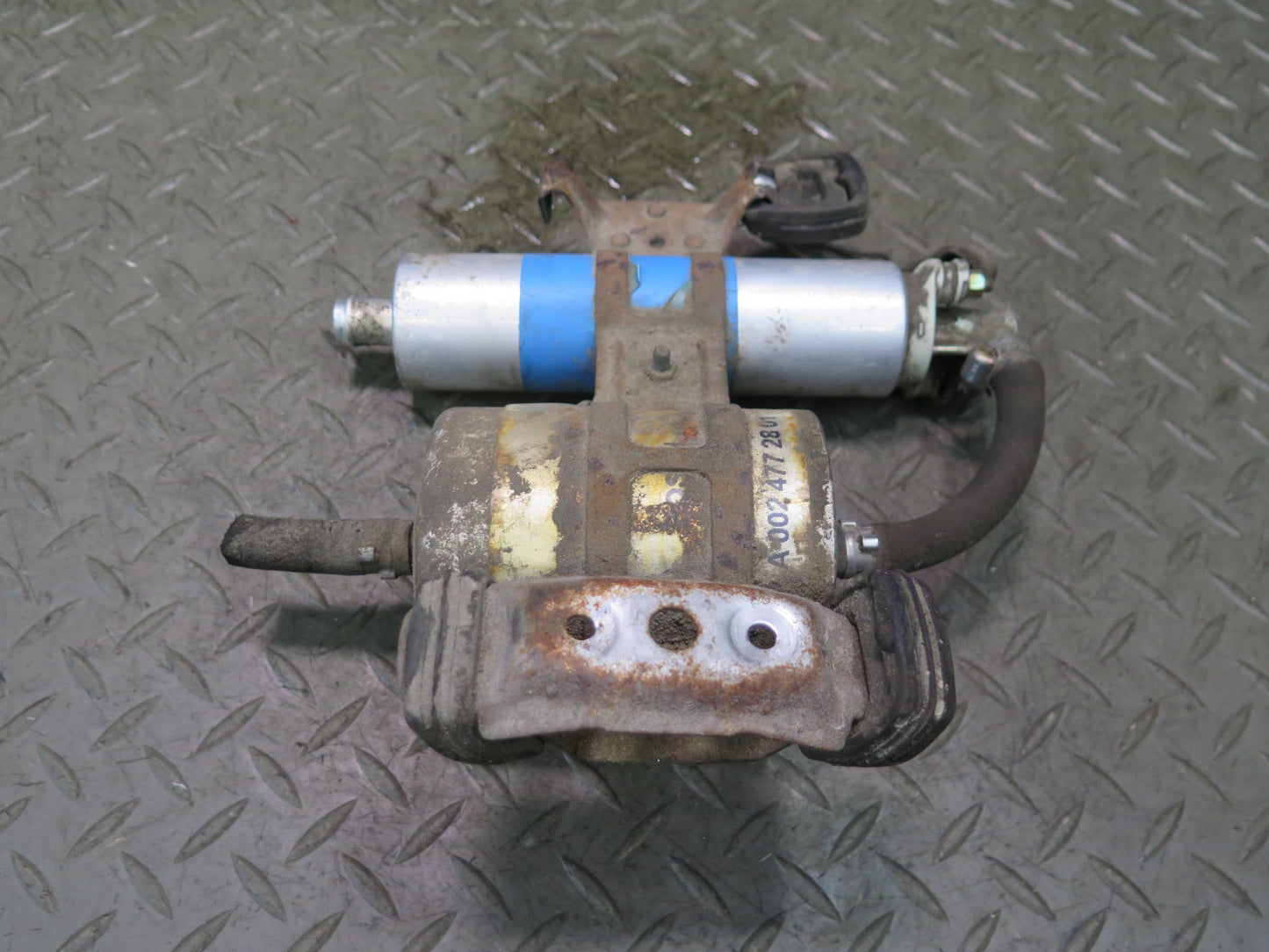 1998 Mercedes R129 SL500 Fuel Pump & Filter Assembly 0024772801 OEM