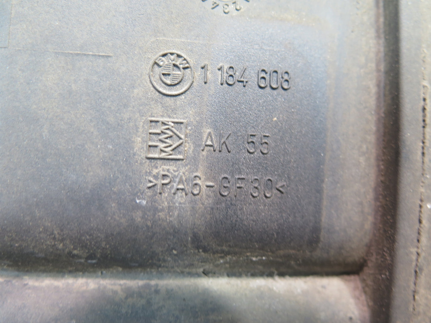 96-02 BMW E36/7 Z3 Fuel Evap Vapor Charcoal Canister 1184608 OEM