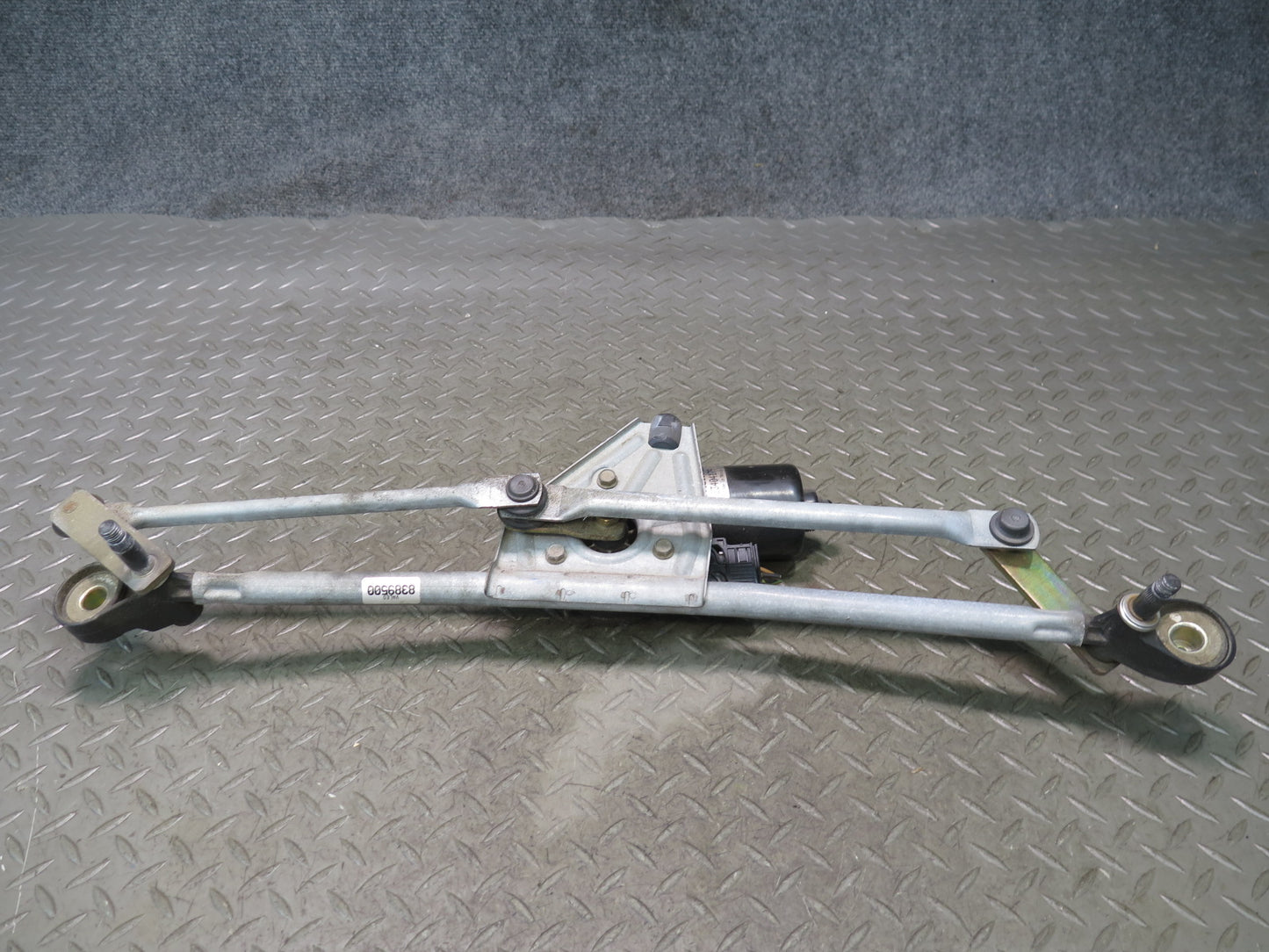 96-02 BMW E36/7 Z3 Windshield Wiper Transmission Linkage W/ Motor OEM