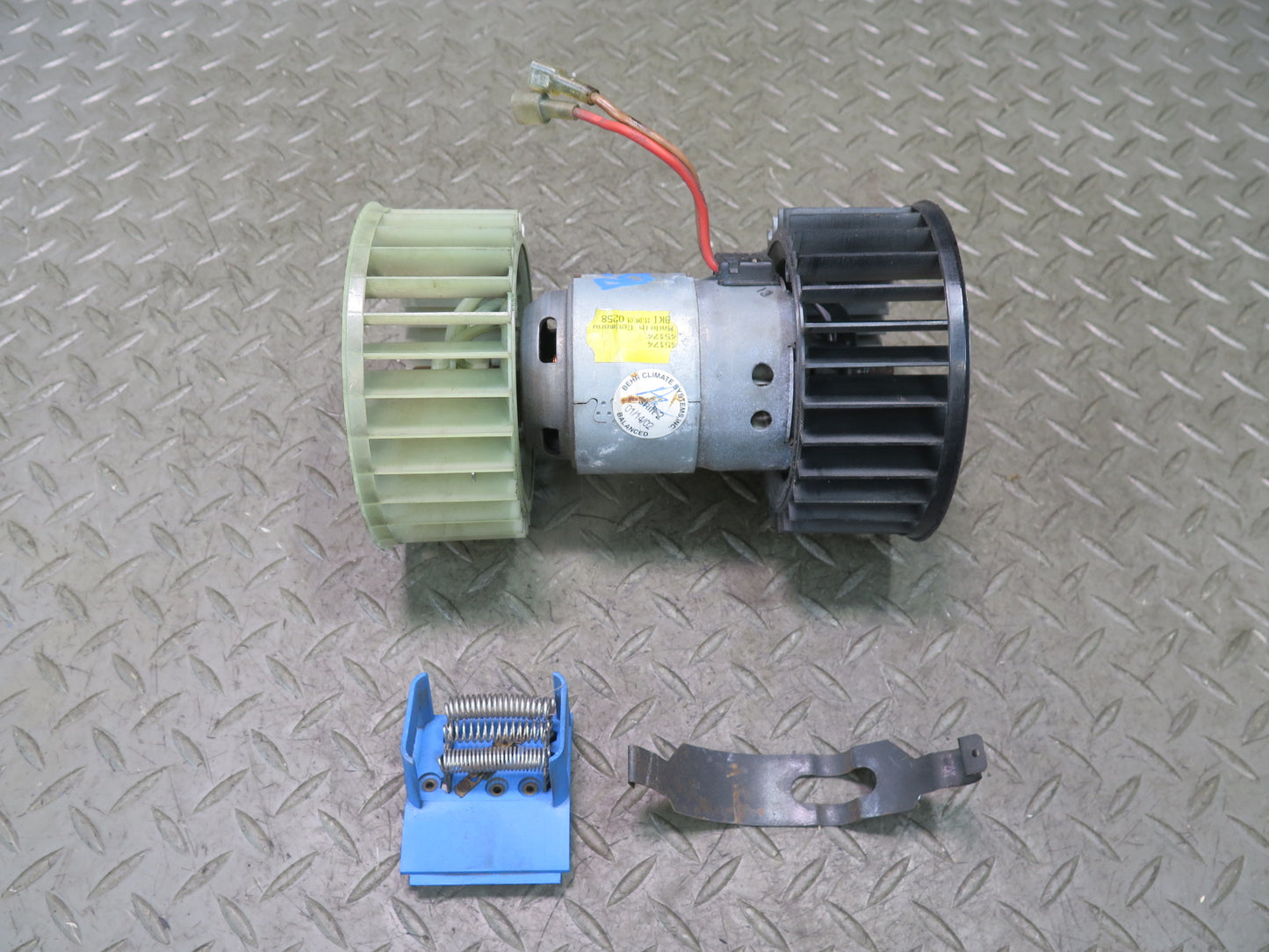 96-02 BMW E36/7 Z3 A/C Heater Blower Motor Fan Resistor OEM