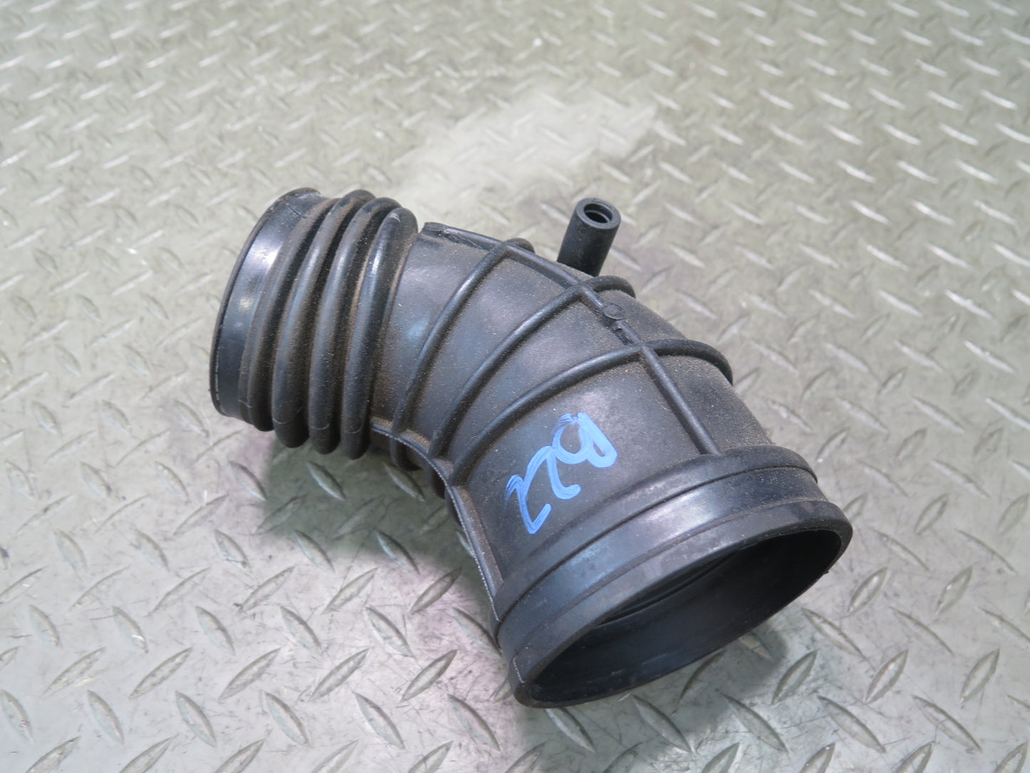01-02 BMW E36/7 Z3 M54 3.0L Air Intake Duct Hose Boot Tube 1438761 OEM