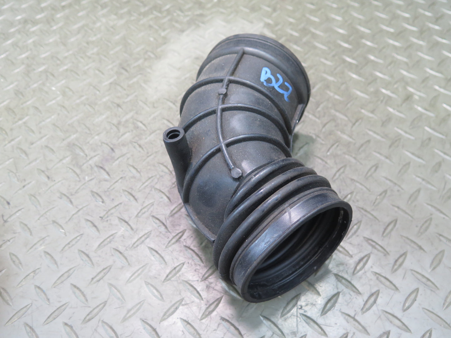01-02 BMW E36/7 Z3 M54 3.0L Air Intake Duct Hose Boot Tube 1438761 OEM
