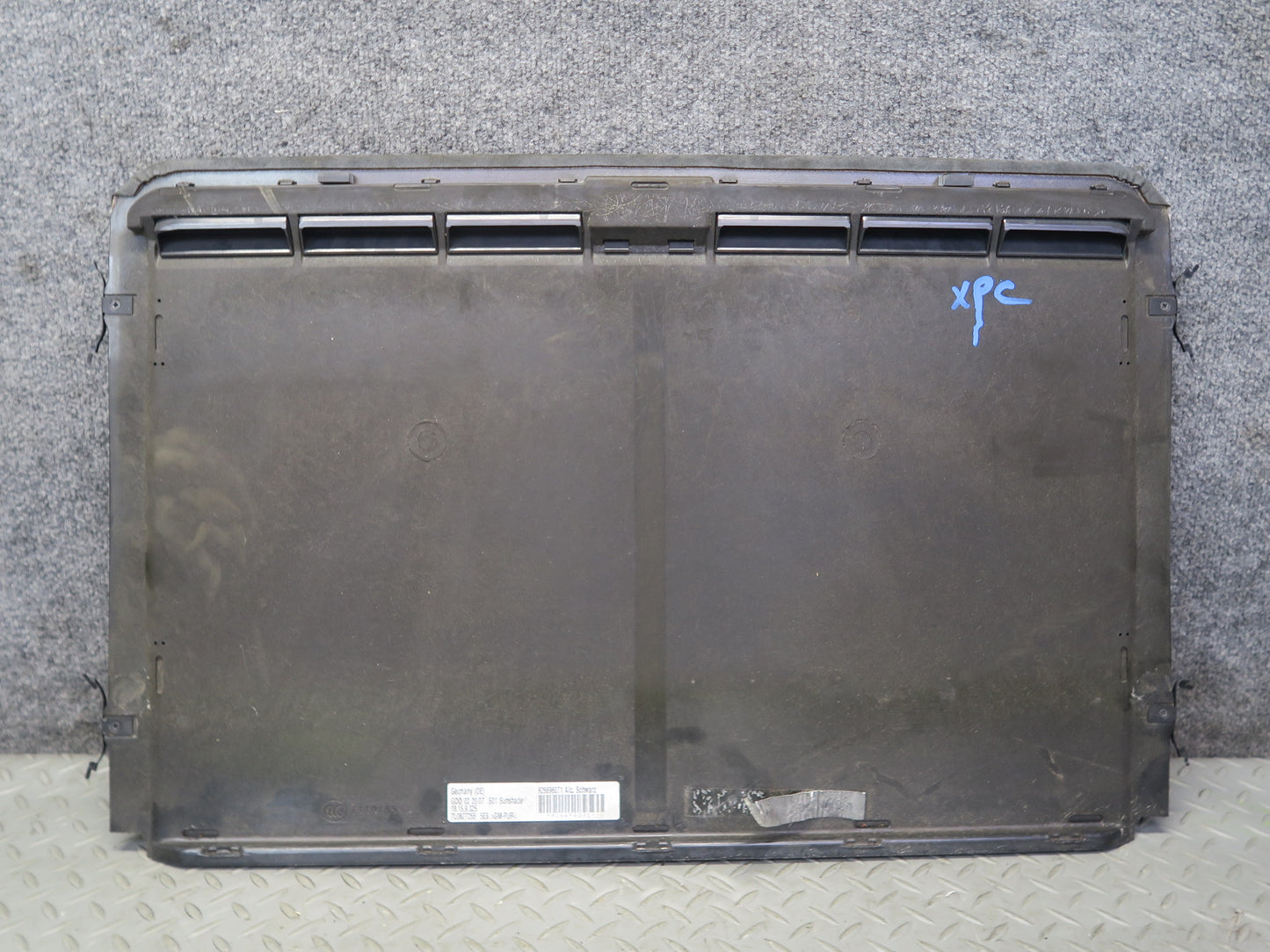 2003-2010 Porsche Cayenne 957 Sunroof Sun Shade Headliner Trim Panel 7L0877255