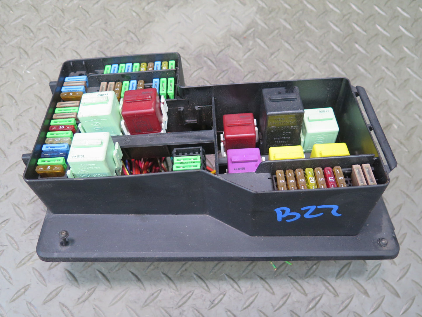 96-02 BMW E36/7 Z3 Under Hood Junction Relay Fuse Box Module 1387590 OEM