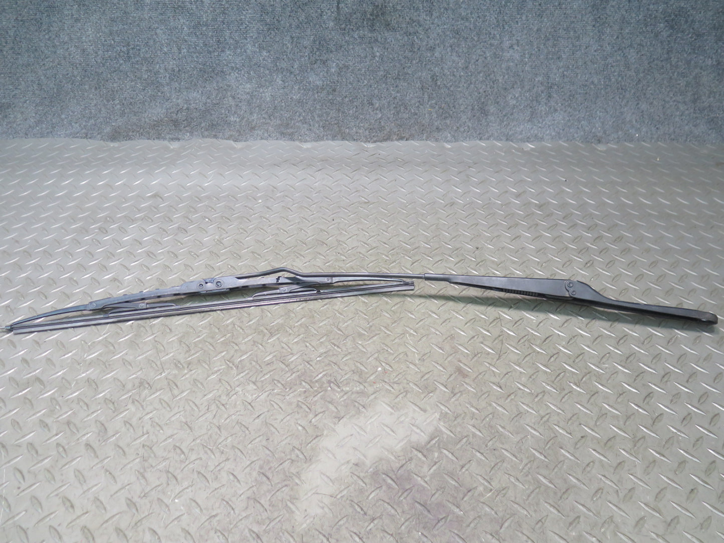 96-02 BMW E36/7 Z3 Set of 2 Front Left & Right Windshield Wiper Arm Blade OEM