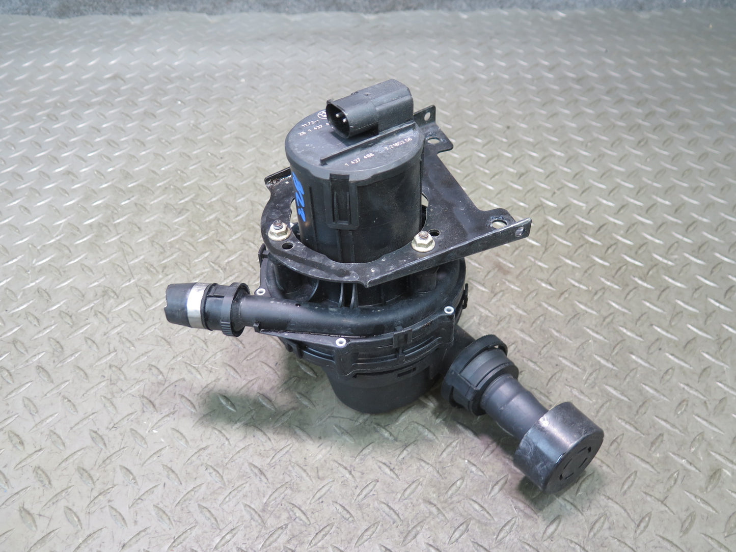 99-02 BMW E36/7 Z3 Secondary Injection Smog Air Pump 1437465 OEM