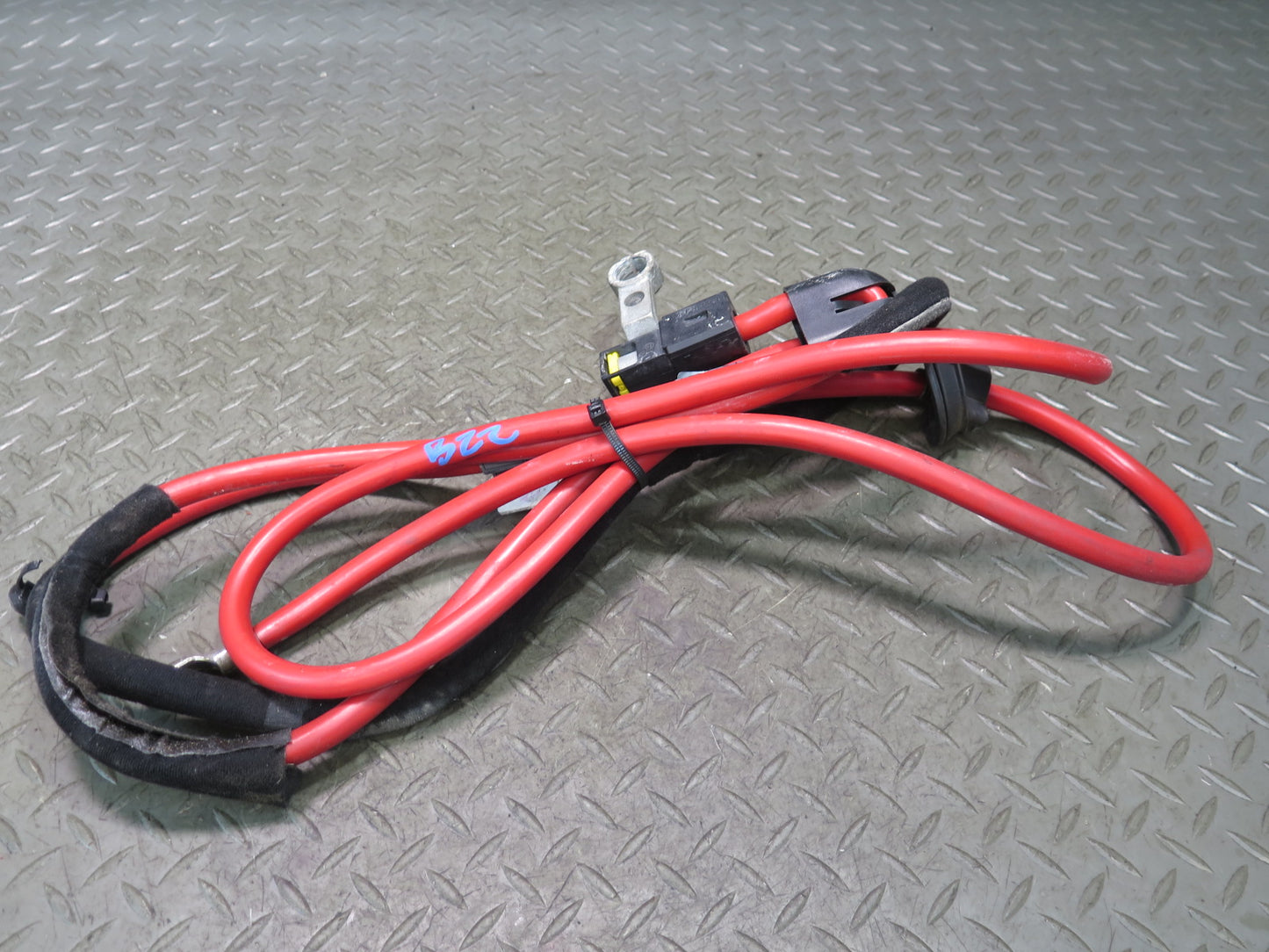 00-02 BMW E36/7 Z3 M52 M54 Battery Positive Terminal Cable OEM