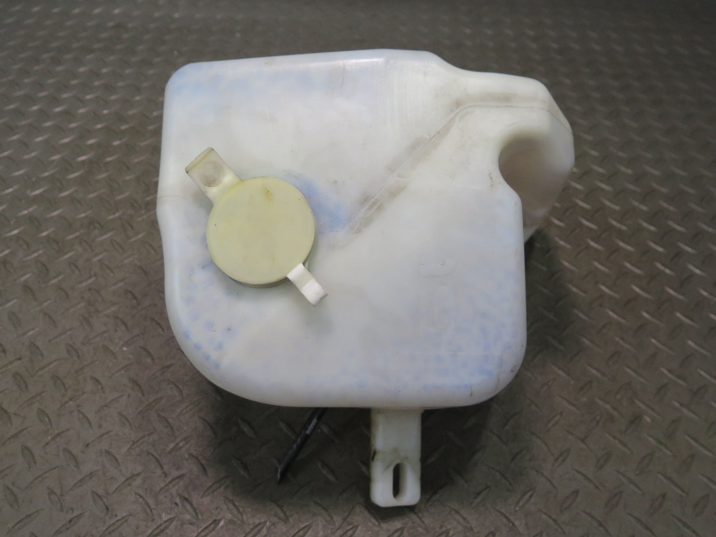 99-02 BMW E36/7 Z3 Windshied Washer Fluid Reservoir Tank W/ Pump OEM