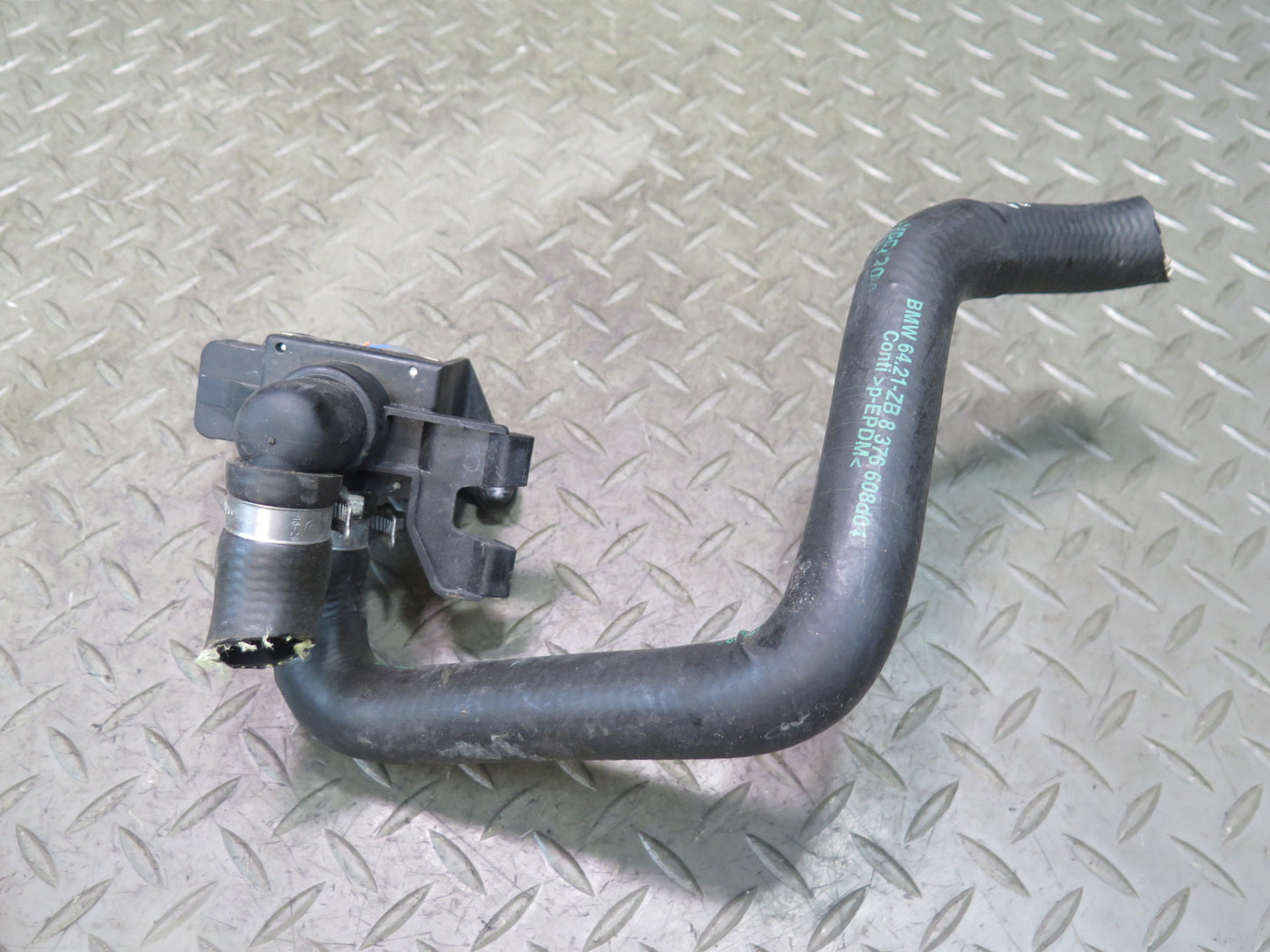 96-02 BMW E36/7 Z3 Heater Control Water Valve 8375443 OEM