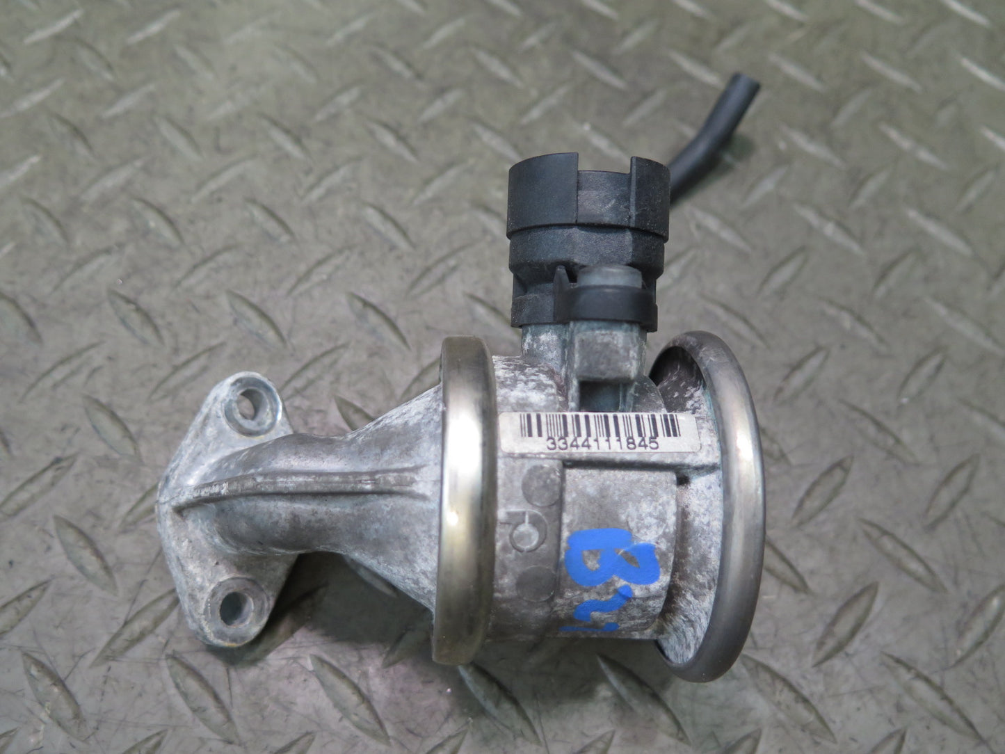 00-02 BMW E36/7 Z3 M52 M54 Secondary Air Injection Control Valve