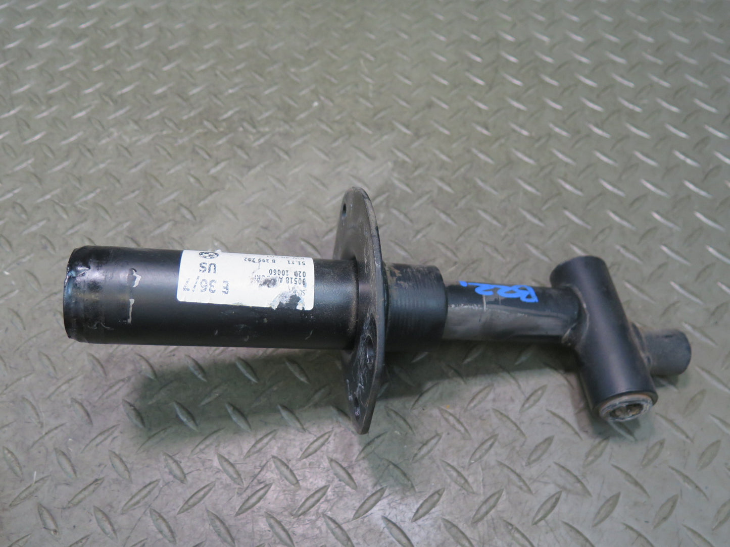 96-02 BMW E36/7 Z3 Front Left & Right Bumper Reinforcement Shock Strut Set OEM